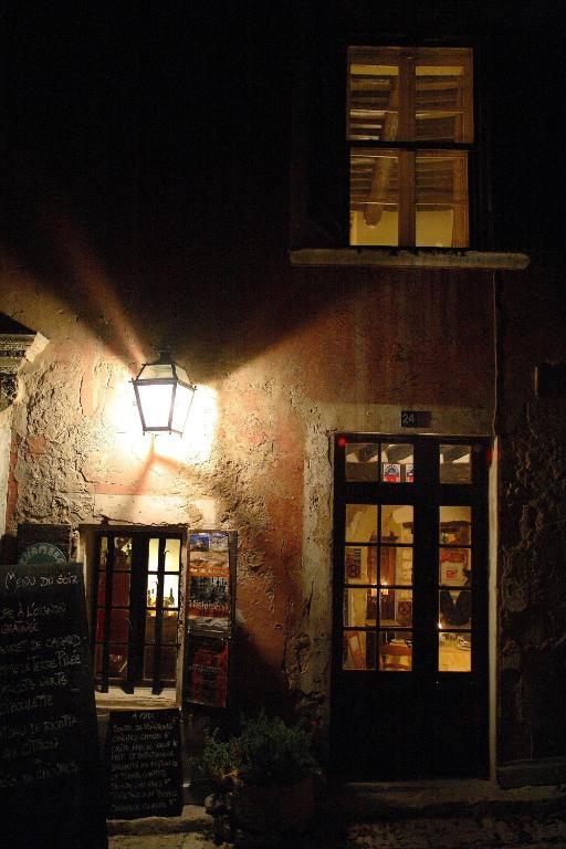 مبيت وإفطار Oppède Belle De Nuit المظهر الخارجي الصورة